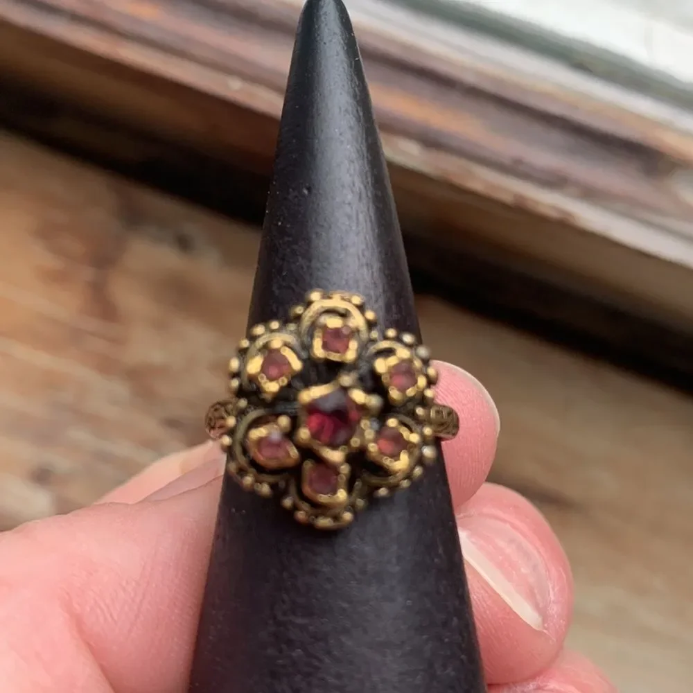 Vintage Etched brown flower ring adjustable